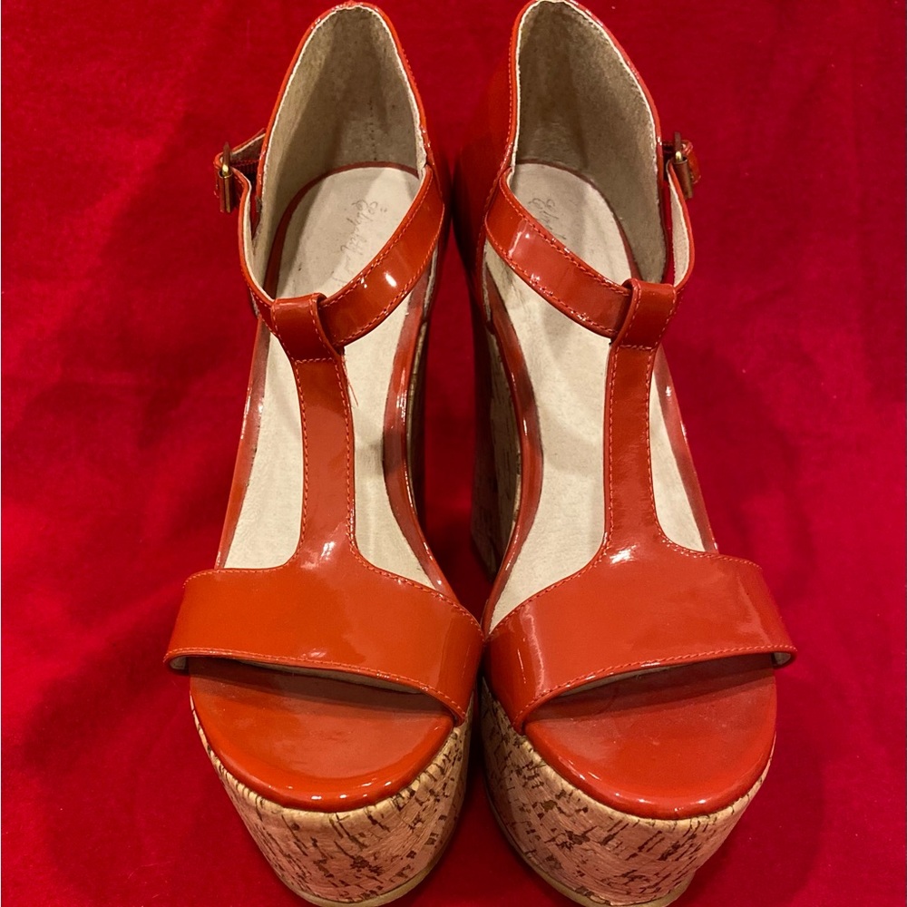 Elizabeth & James cork platform strappy wedge sandals size 7 1/2 B